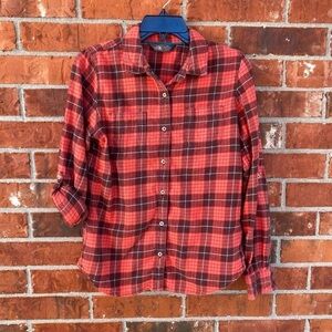 The North Face Womens Red Plaid Flannel Roll Tab Long Sleeve Shirt
